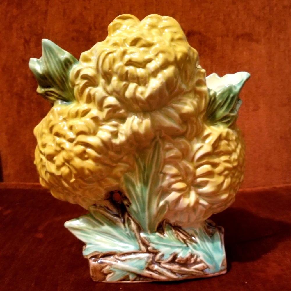 1950's McCoy Chrysanthemum Rare Yellow Vase